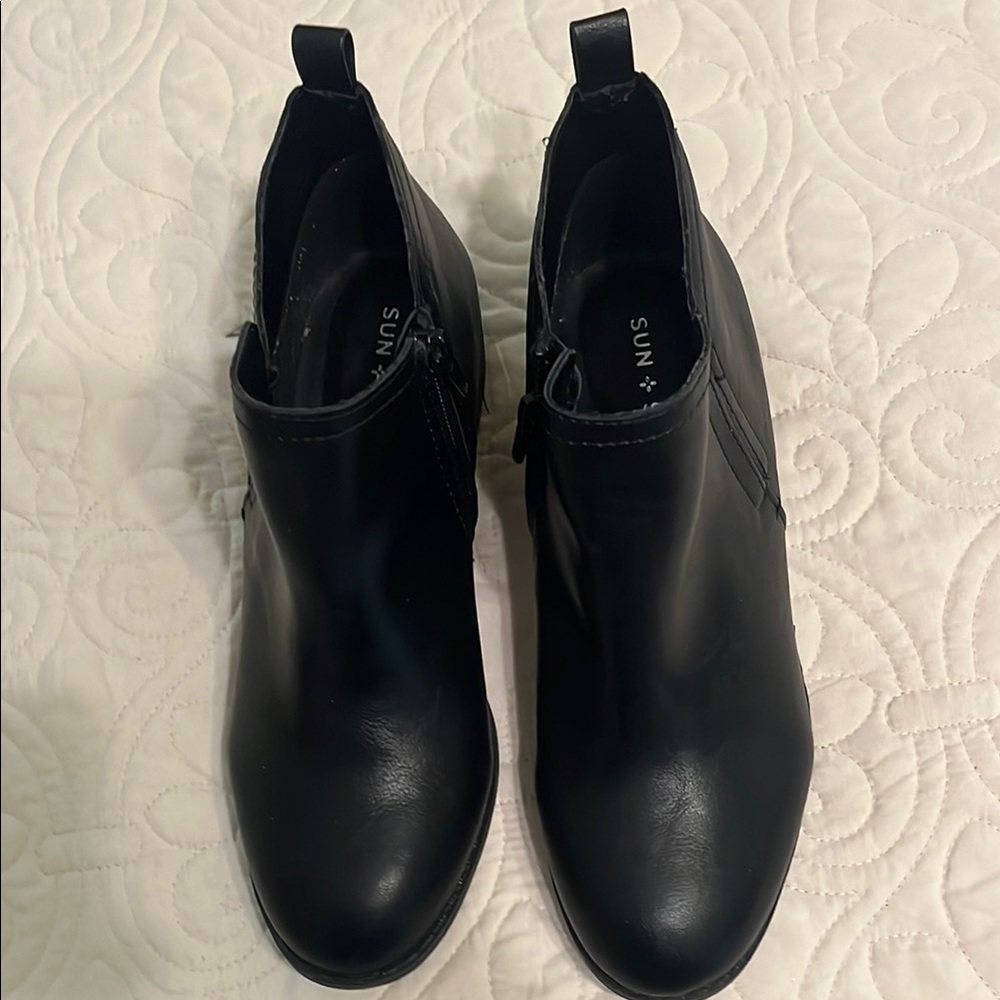 Ankle Boots in Black